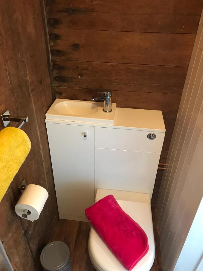 Appartamento Luxury Cosy Carriage With Electric Private Hot Tub Hereford Esterno foto